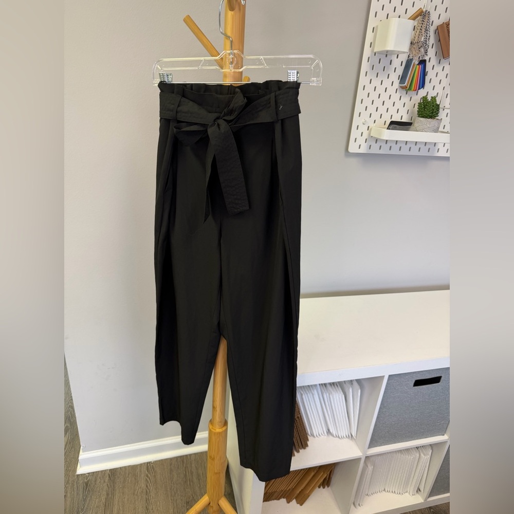 Calvin Klein Black High-Waist Tie Pants Size Medium - Picture 2 of 5